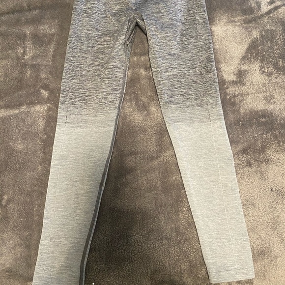 Lululemon seamless leggings! - Picture 3 of 3